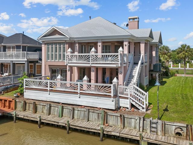 123 Port Street, San Leon, TX 77539