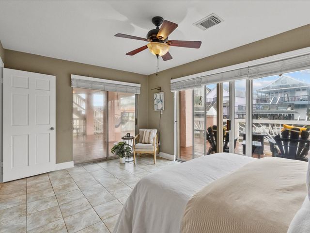 123 Port Street, San Leon, TX 77539