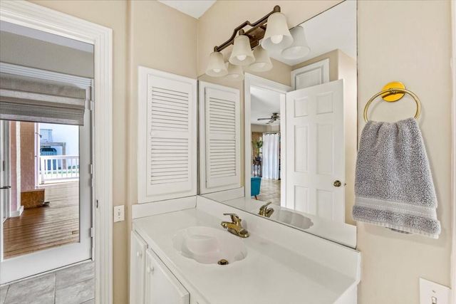 123 Port Street, San Leon, TX 77539