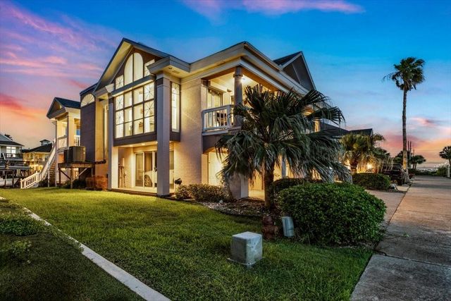 123 Port Street, San Leon, TX 77539