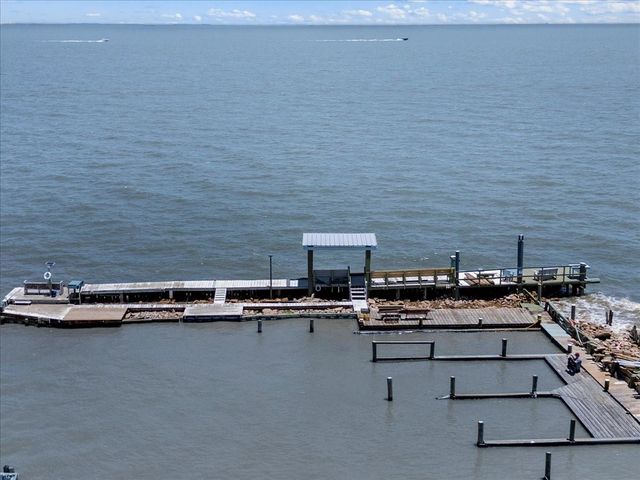 123 Port Street, San Leon, TX 77539