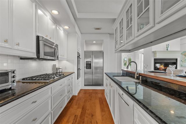 123 Port Street, San Leon, TX 77539