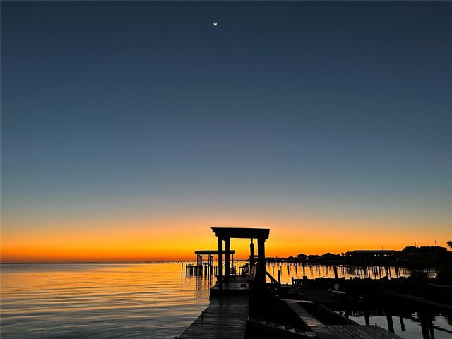 123 Port Street, San Leon, TX 77539