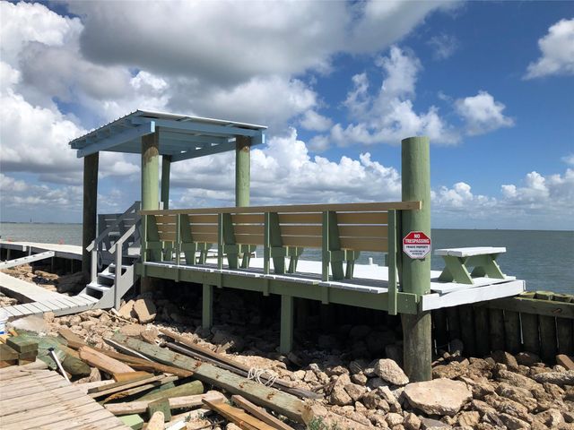 123 Port Street, San Leon, TX 77539
