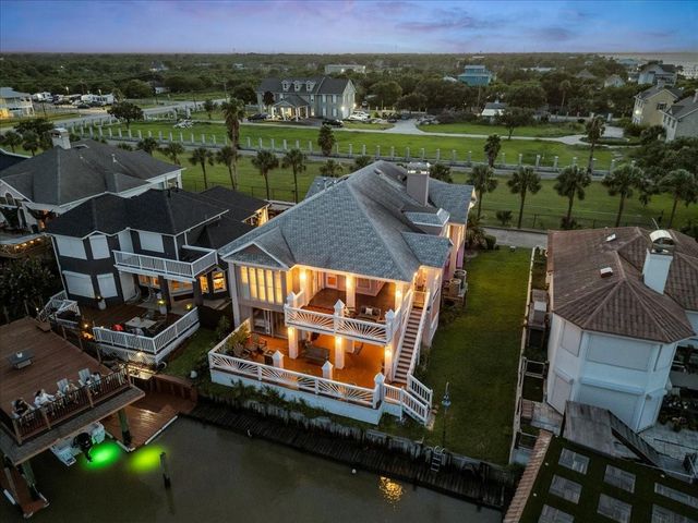 123 Port Street, San Leon, TX 77539
