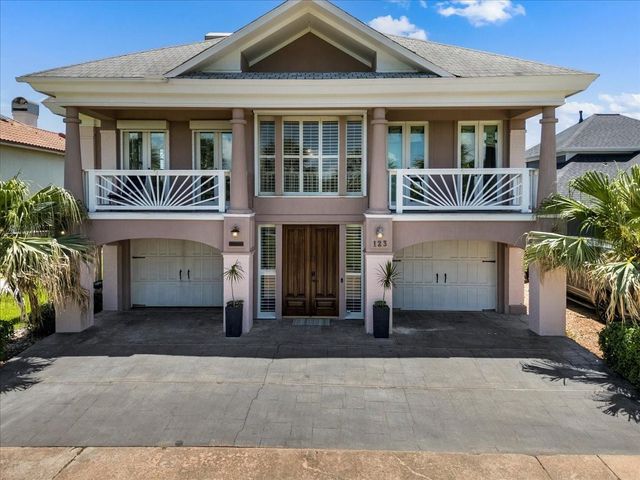 123 Port Street, San Leon, TX 77539
