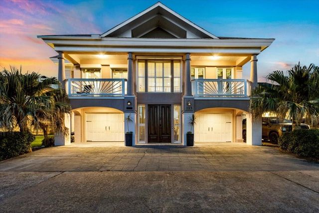 123 Port Street, San Leon, TX 77539