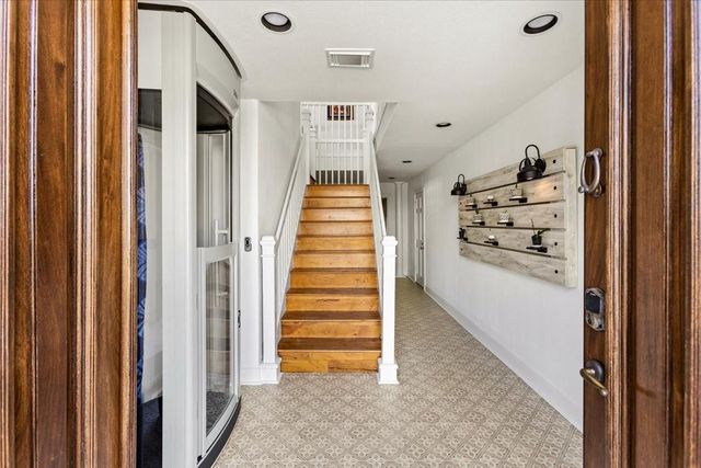 123 Port Street, San Leon, TX 77539