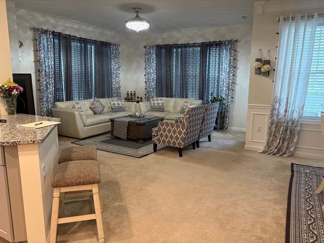 12101 Peters Farm Way 12101, Westborough, MA 01712