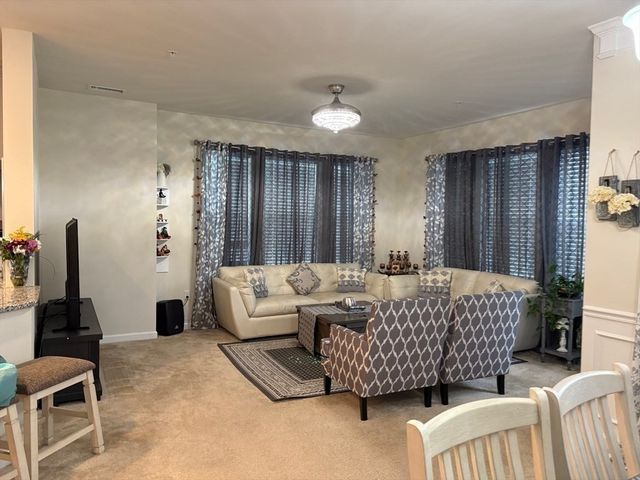 12101 Peters Farm Way 12101, Westborough, MA 01712