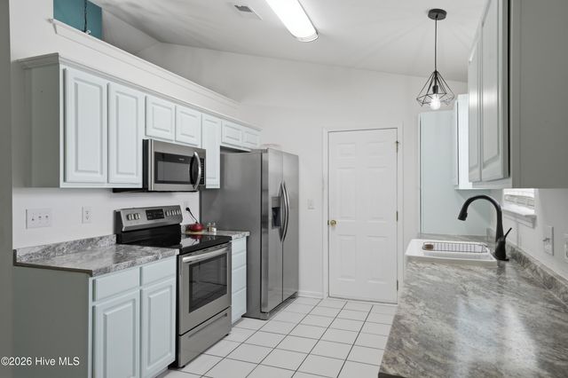7404 Huckleberry Lane SW, Sunset Beach, NC 28468