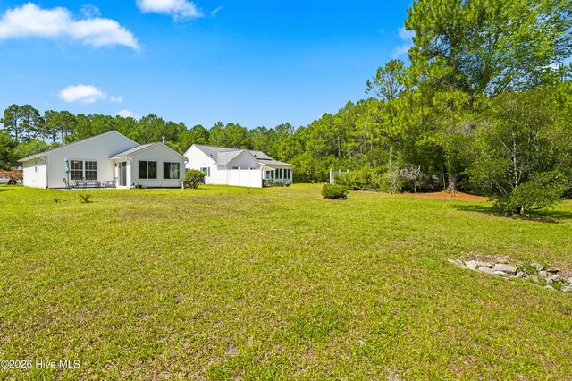 7404 Huckleberry Lane SW, Sunset Beach, NC 28468