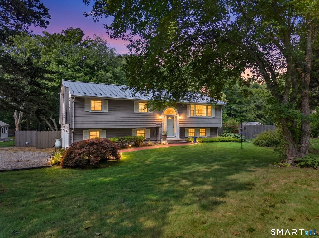35 Chapman Mill Pond Road, Westbrook, CT 06498