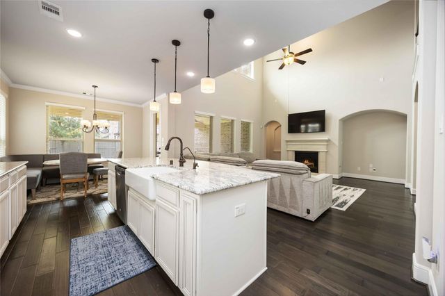 4315 Willow Crest Lane, Manvel, TX 77578