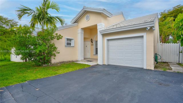 6410 SW 112th Pl 6410, Miami, FL 33173