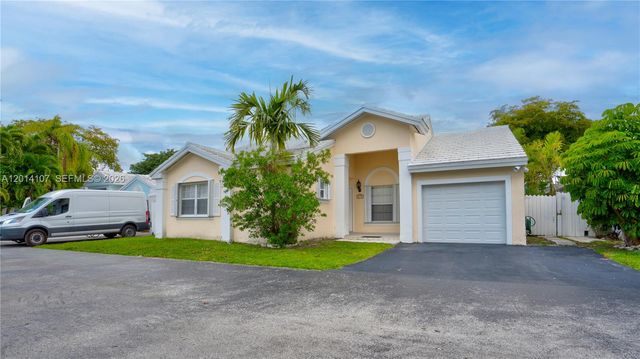 6410 SW 112th Pl 6410, Miami, FL 33173