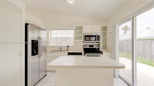 6410 SW 112th Pl 6410, Miami, FL 33173