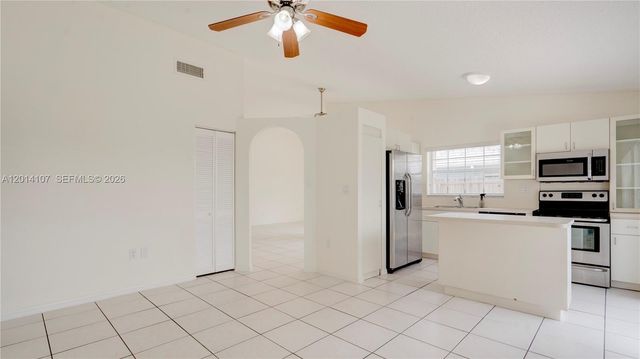 6410 SW 112th Pl 6410, Miami, FL 33173