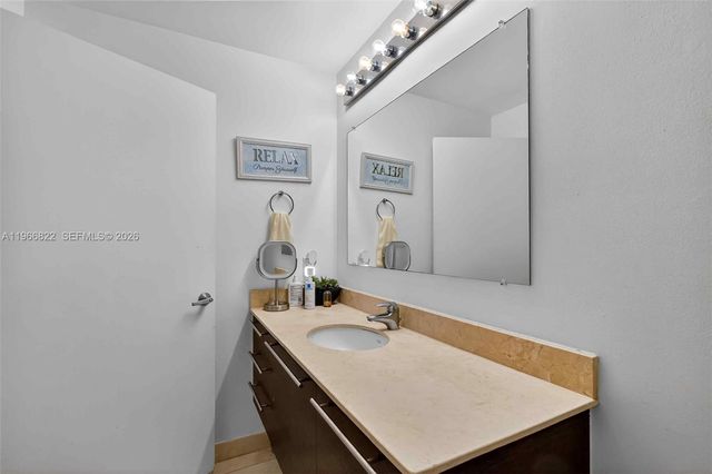 1900 N Bayshore Dr 4508, Miami, FL 33132