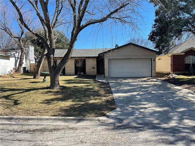 2002 Holly Springs DR, Taylor, TX 76574
