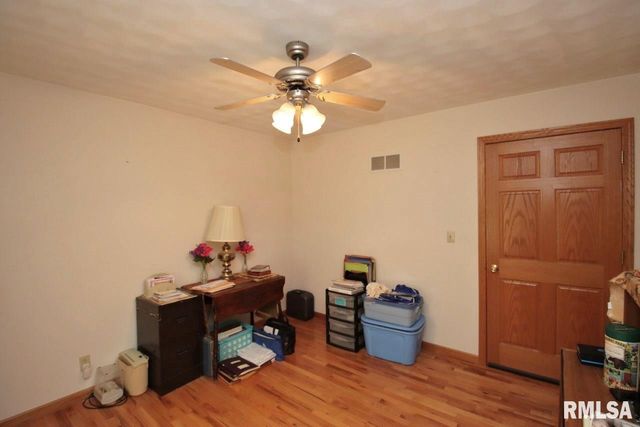 143 ELMRIDGE Circle, East Peoria, IL 61611