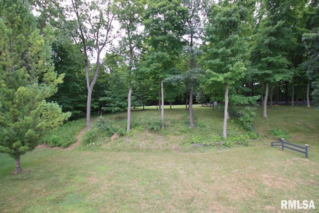 143 ELMRIDGE Circle, East Peoria, IL 61611