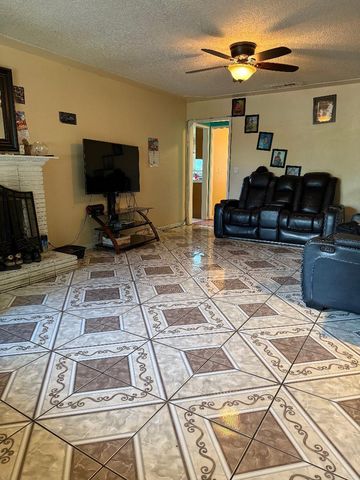 4208 Esmail Avenue, Keyes, CA 95328