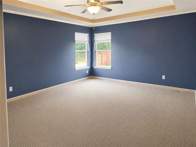 412 Duncan Drive, Liberty, MO 64068