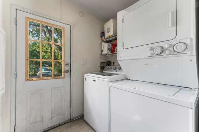 5710 E Tangerine Lane, Okeechobee, FL 34972