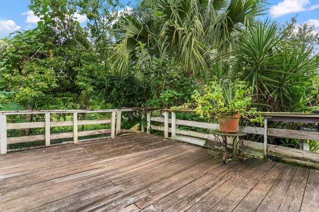 5710 E Tangerine Lane, Okeechobee, FL 34972