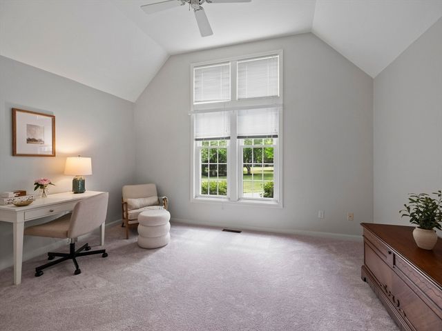 126 Audubon Dr 126, Acton, MA 01720