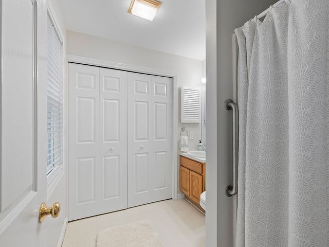 126 Audubon Dr 126, Acton, MA 01720