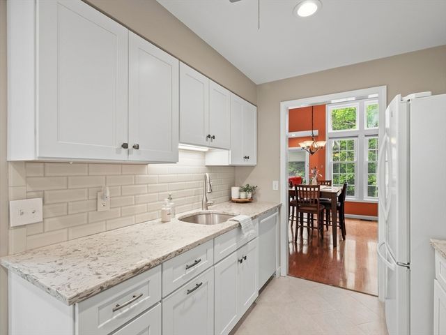 126 Audubon Dr 126, Acton, MA 01720