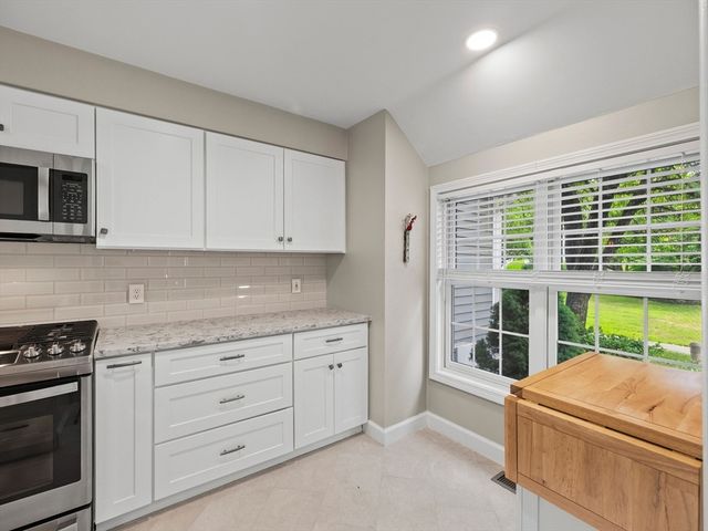 126 Audubon Dr 126, Acton, MA 01720