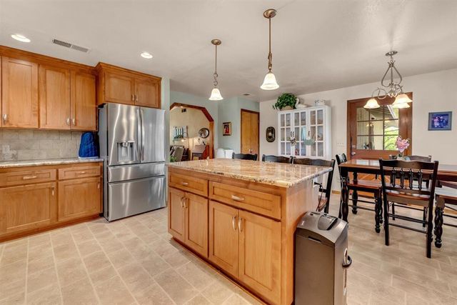 14965 Oak Knoll Drive, Red Bluff, CA 96080