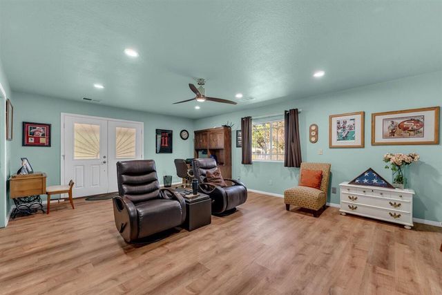 14965 Oak Knoll Drive, Red Bluff, CA 96080