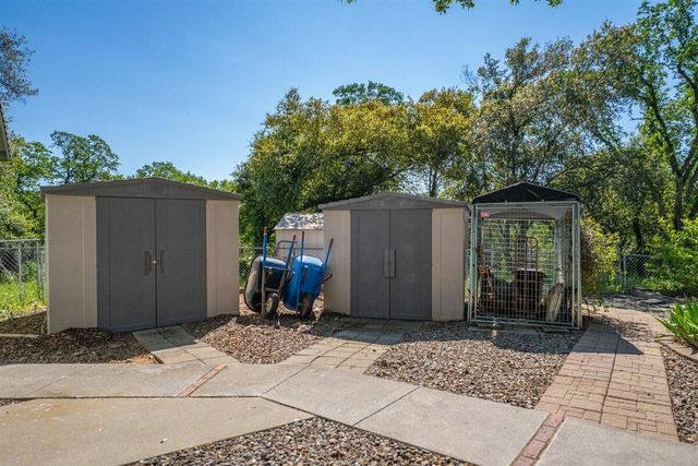 14965 Oak Knoll Drive, Red Bluff, CA 96080