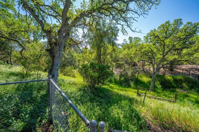 14965 Oak Knoll Drive, Red Bluff, CA 96080