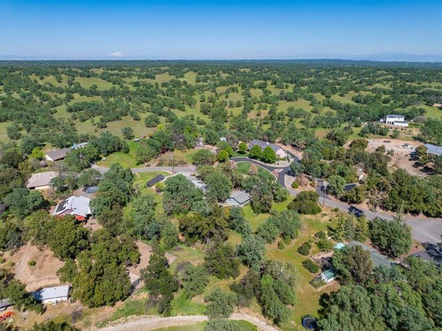 14965 Oak Knoll Drive, Red Bluff, CA 96080