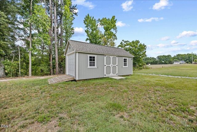90 Lane Farms Way, Holly Springs, NC 27540