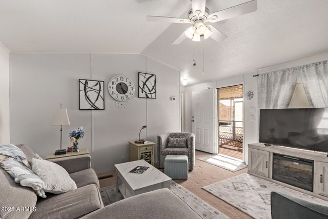 450 W SUNWEST Drive 156, Casa Grande, AZ 85122