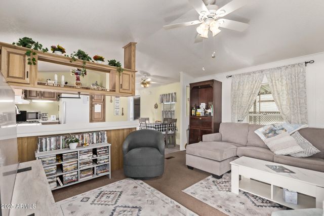 450 W SUNWEST Drive 156, Casa Grande, AZ 85122