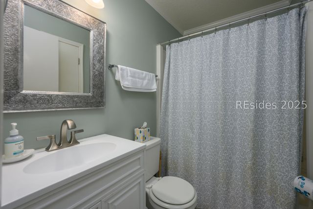 40 Folly Field Rd Apt C7, Hilton Head Island, SC 29928