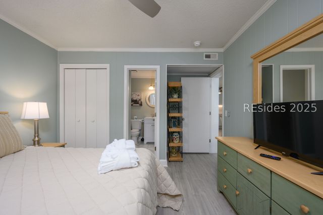 40 Folly Field Rd Apt C7, Hilton Head Island, SC 29928