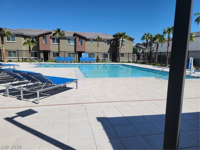 2755 Atomic Tangerine Way 4, Las Vegas, NV 89183