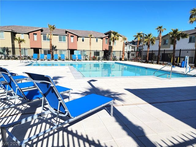 2755 Atomic Tangerine Way 4, Las Vegas, NV 89183