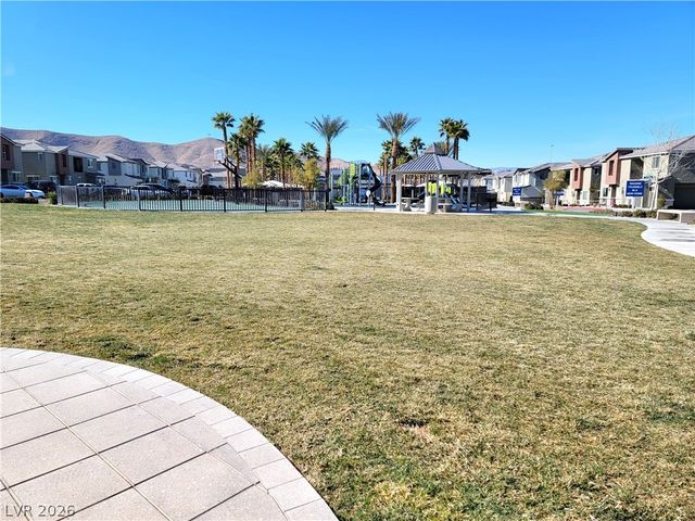 2755 Atomic Tangerine Way 4, Las Vegas, NV 89183