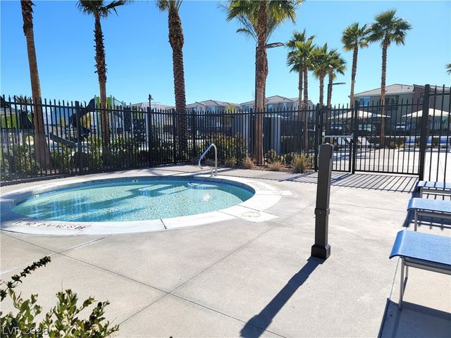2755 Atomic Tangerine Way 4, Las Vegas, NV 89183