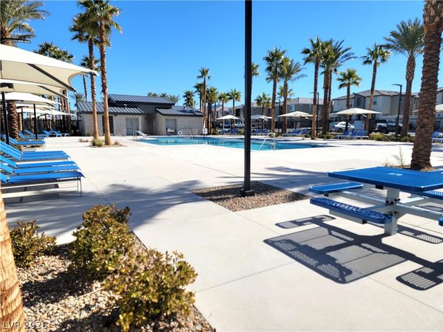 2755 Atomic Tangerine Way 4, Las Vegas, NV 89183