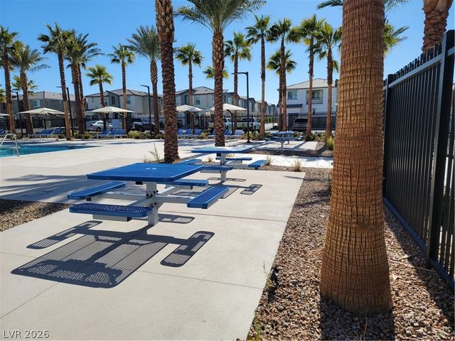 2755 Atomic Tangerine Way 4, Las Vegas, NV 89183